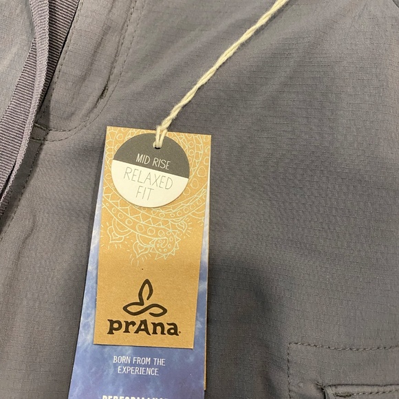 NWT Prana Women's Mid-Rise Relaxed Fit Performance Convertible Hiking Pants - 12 - Picture 5 of 9